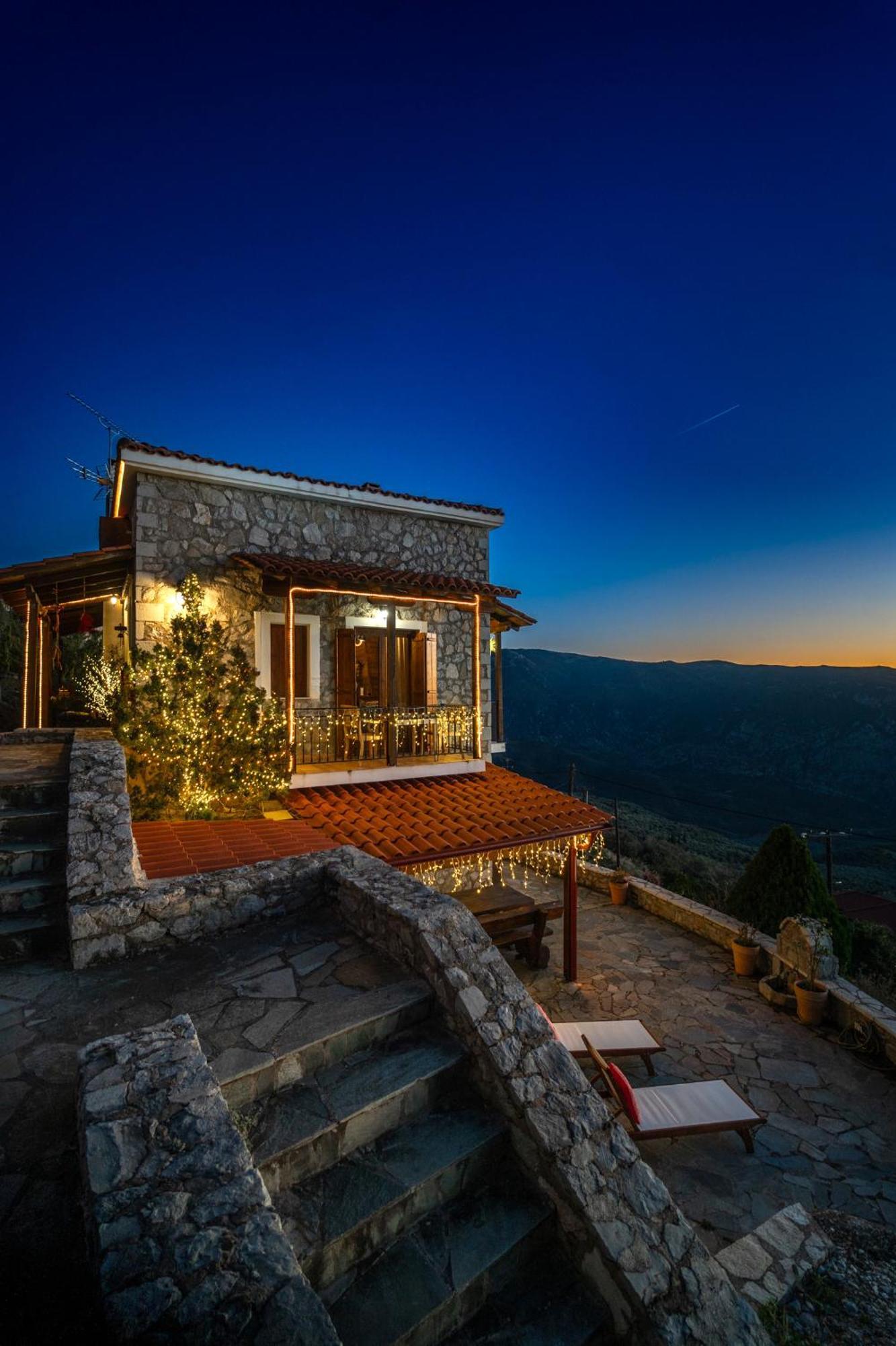 Rock Dandy Deluxe Chalet In Arachova - Delphi, Sauna, Prv Parking, Amazing View Luaran gambar
