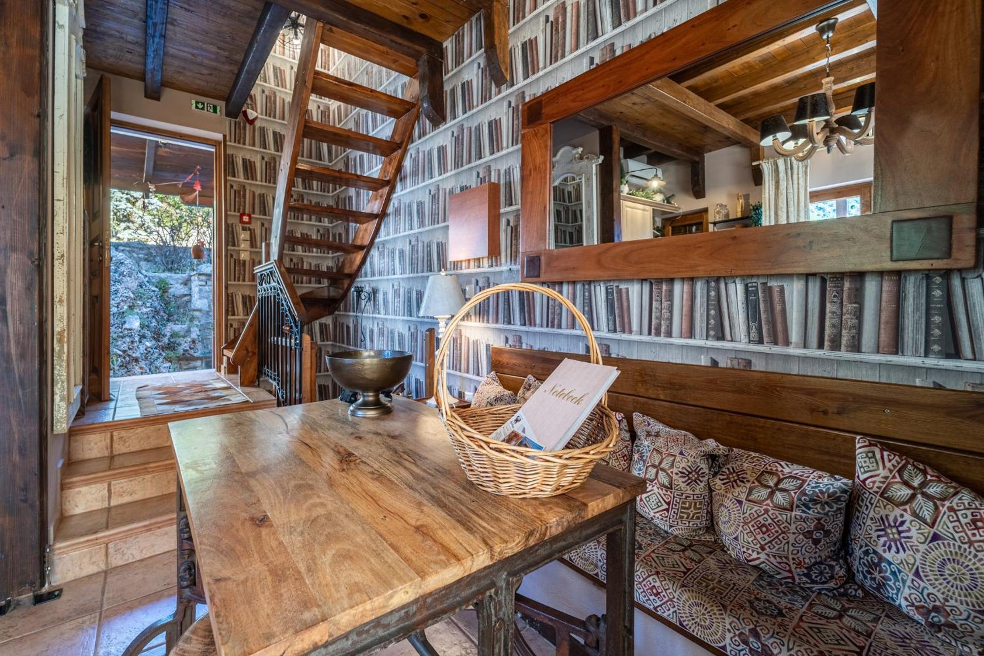 Rock Dandy Deluxe Chalet In Arachova - Delphi, Sauna, Prv Parking, Amazing View Luaran gambar