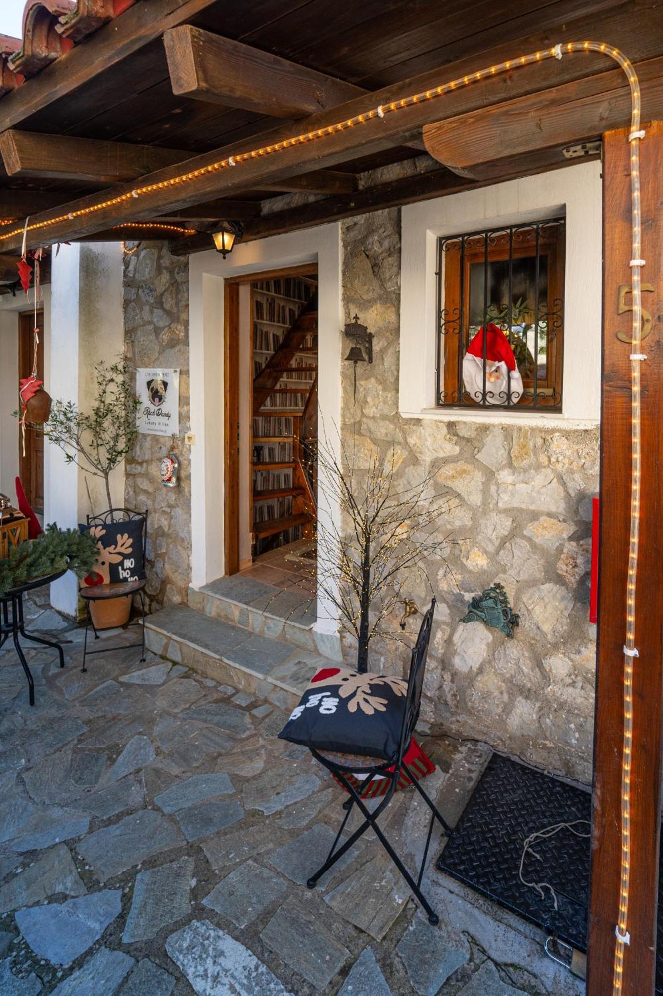 Rock Dandy Deluxe Chalet In Arachova - Delphi, Sauna, Prv Parking, Amazing View Luaran gambar